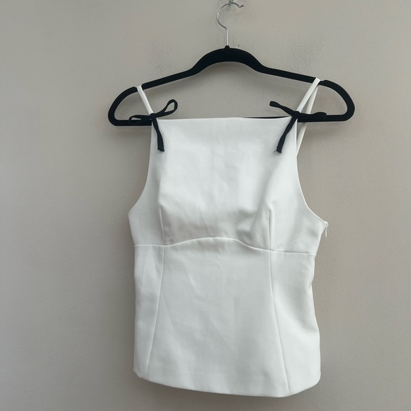Zara White Camisole with Black Bow Accents - Picture 7 of 12